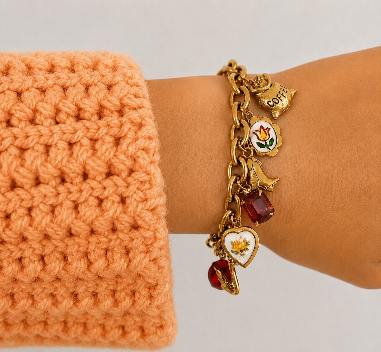Souvenirs d’Or Charm Bracelet