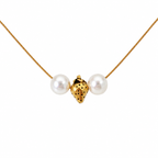 Petite Fraise Pearl Necklace