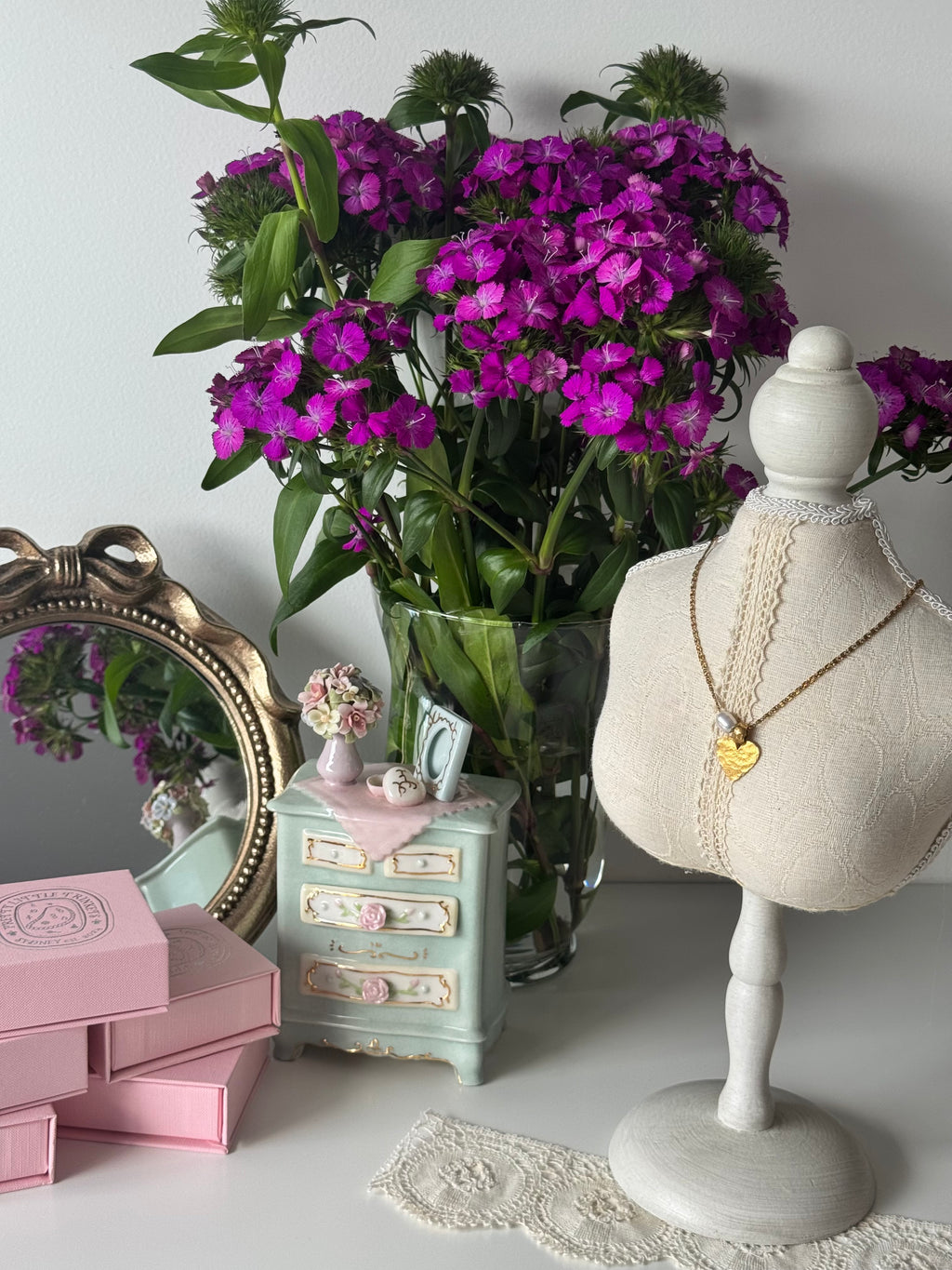 Solea Vintage Heart & Pearl Necklace
