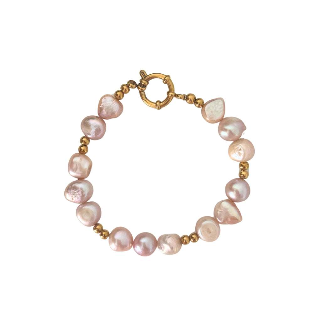 Elegant 7.5-inch freshwater pearl bracelet featuring unique baroque pearls