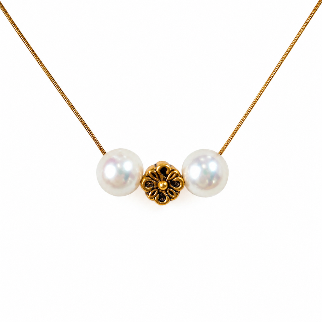 Valentina Pearl Fleur Necklace