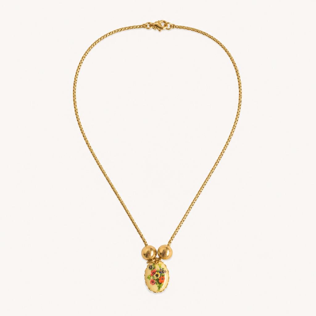 Petite Fleur Cameo Necklace
