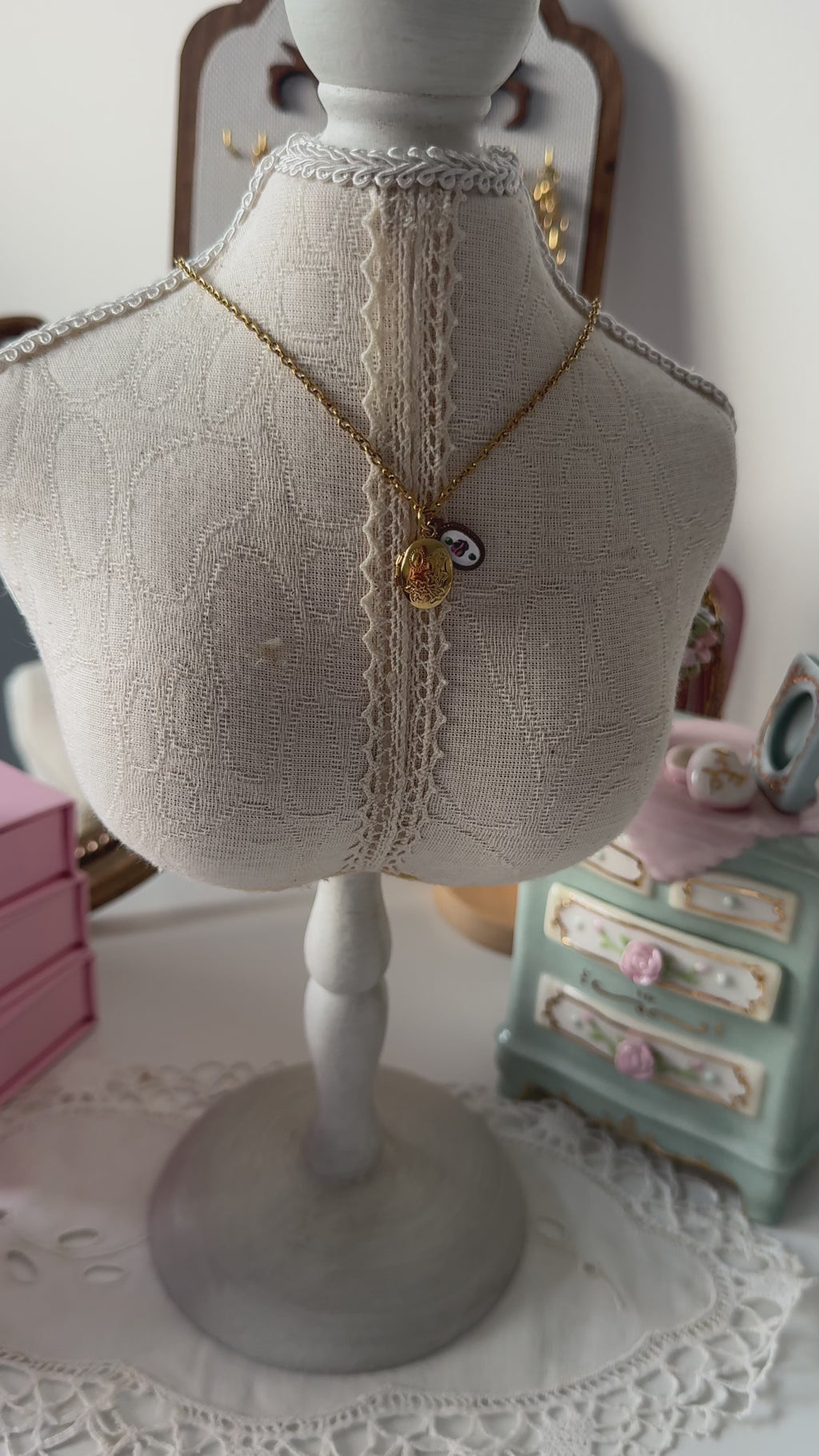 Cora Keepsake Locket Necklace
