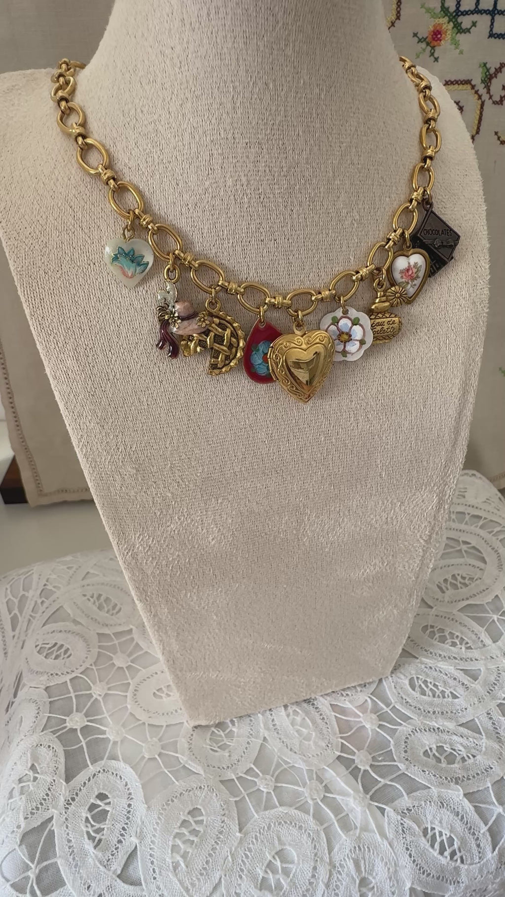 The Isadora Charm Collier